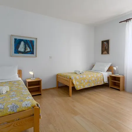Apartments With Wifi Rovinj - 7144 * Rovinj