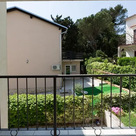 Apartments With Wifi Rovinj - 7144 *